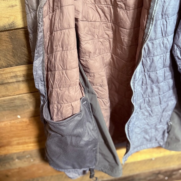 Columbia lightweight packable coat - Picture 3 of 5